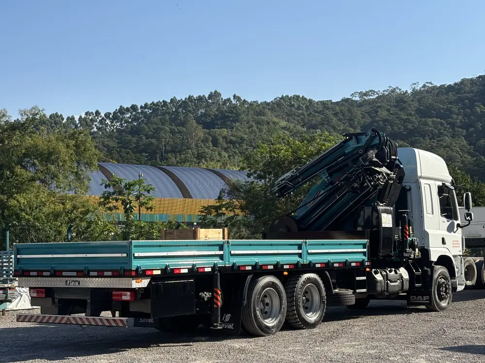 Implemento rodoviário metálico fabricado pela Saval (foto 1 de 5)